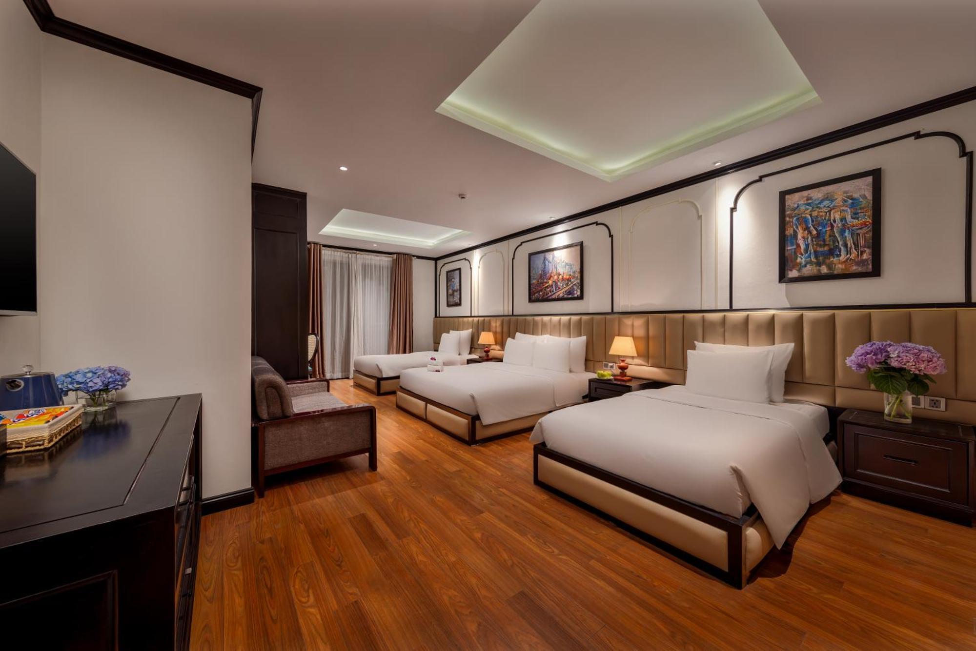 Suite Gia Đình Có Ban Công